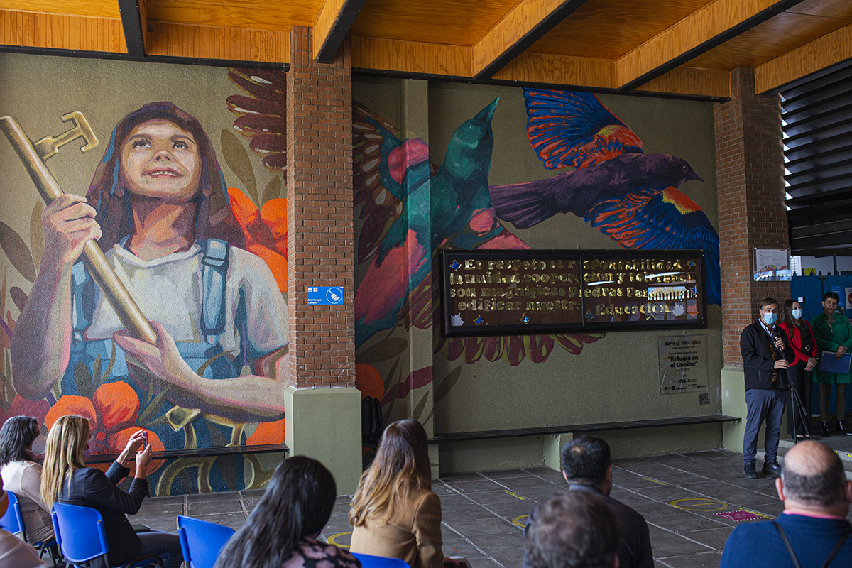 Nuevo mural en escuela de Puente Alto